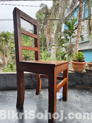 Chair And Tabil